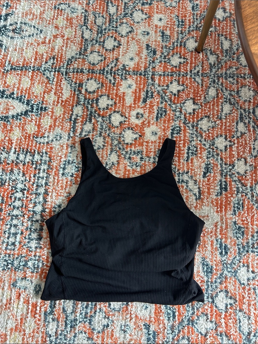 Lululemon Athletica Black Ribbed Tank Top (built in bra) SIZE 4